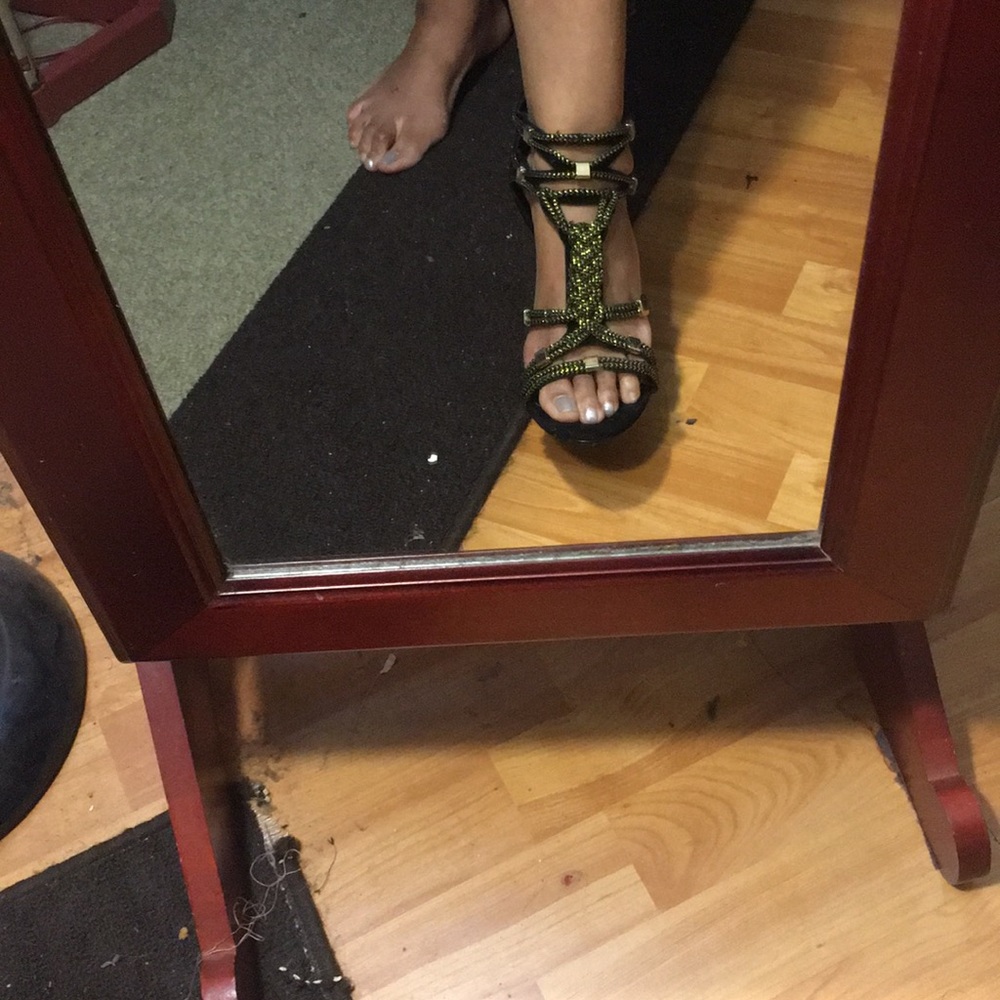 Scene black and gold heels